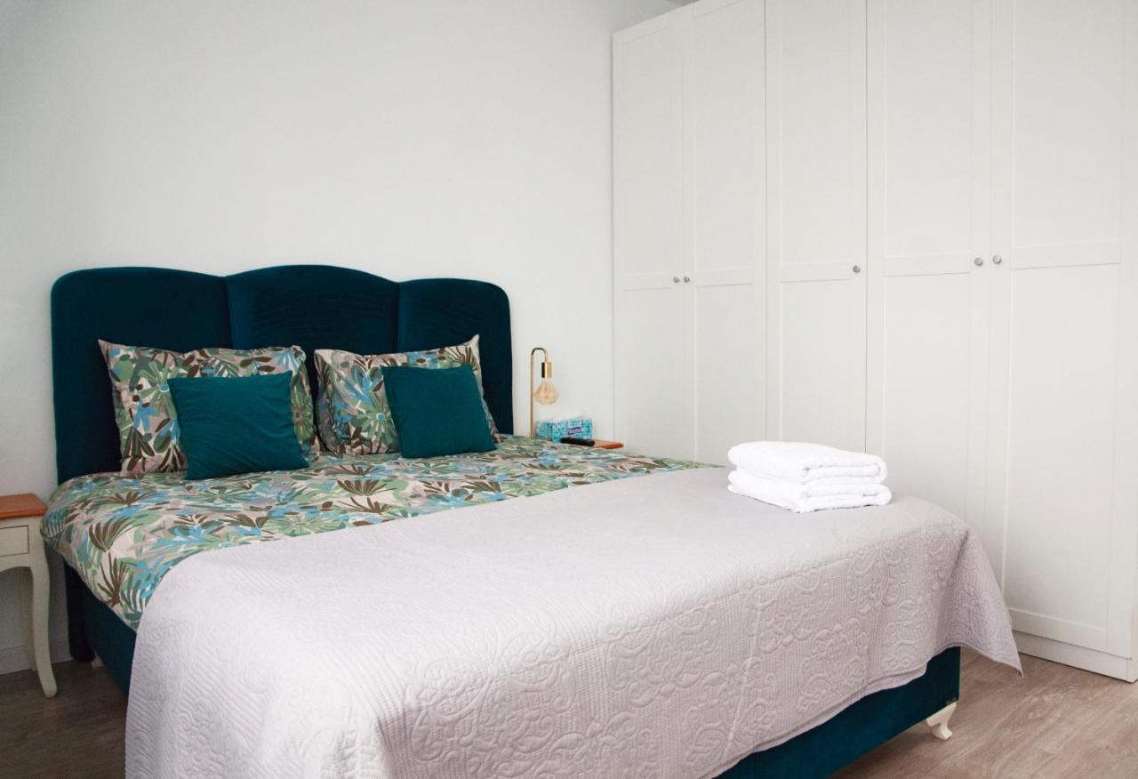 Elis Apartment By Oasis Homes Oradea Buitenkant foto