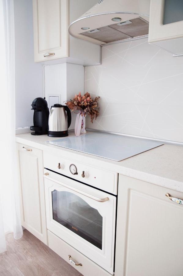 Elis Apartment By Oasis Homes Oradea Buitenkant foto