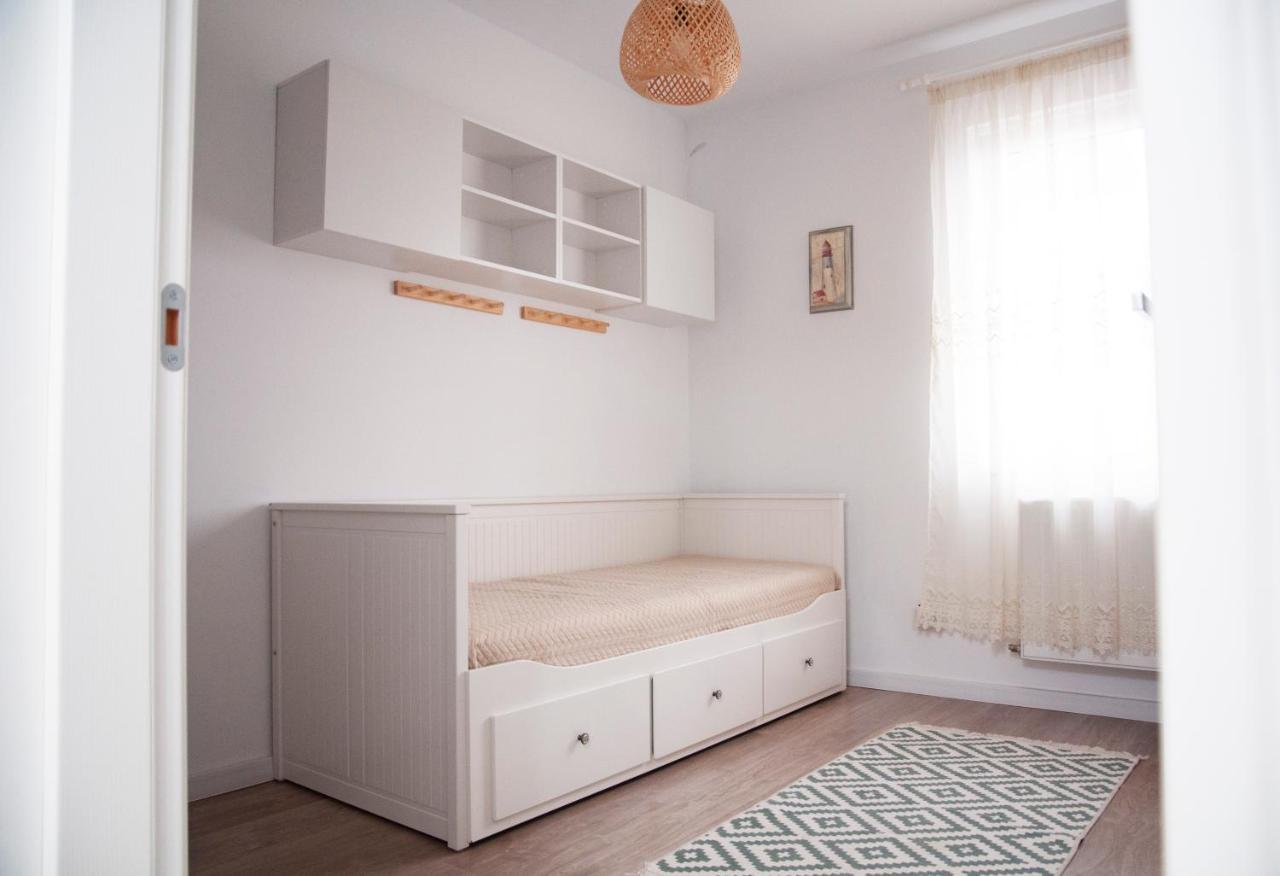 Elis Apartment By Oasis Homes Oradea Buitenkant foto