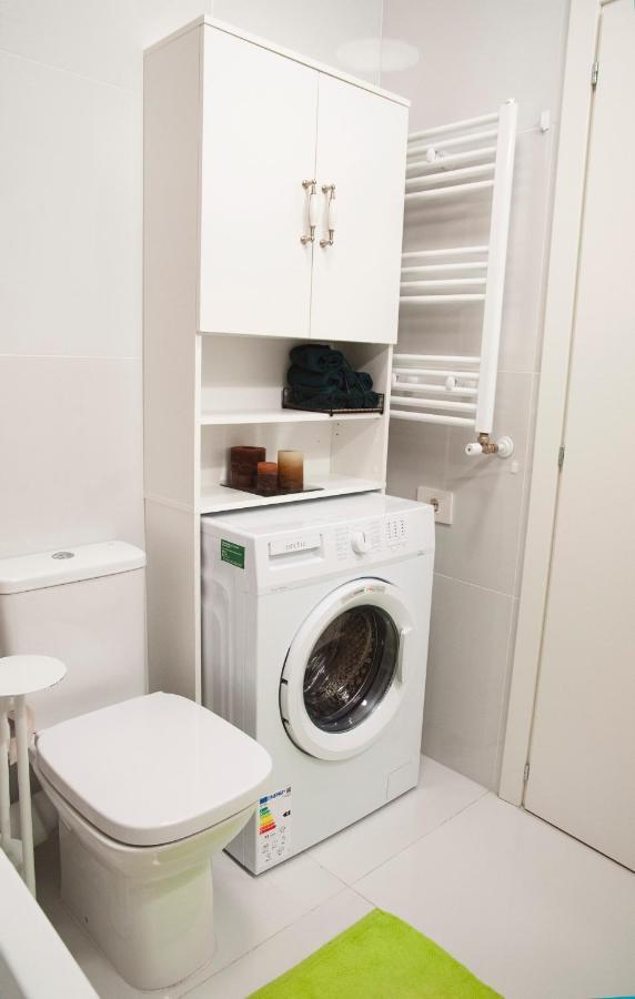 Elis Apartment By Oasis Homes Oradea Buitenkant foto